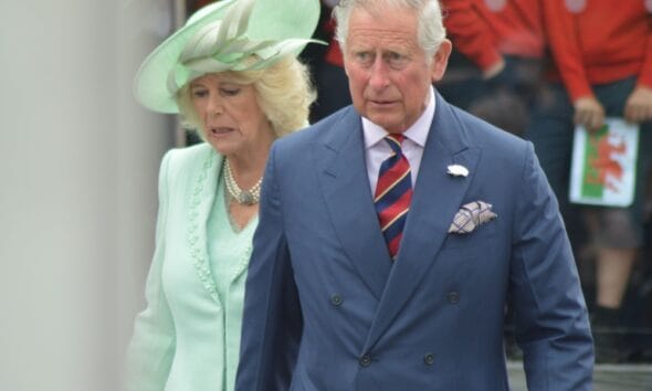Kong Charles Og Dronning Camilla