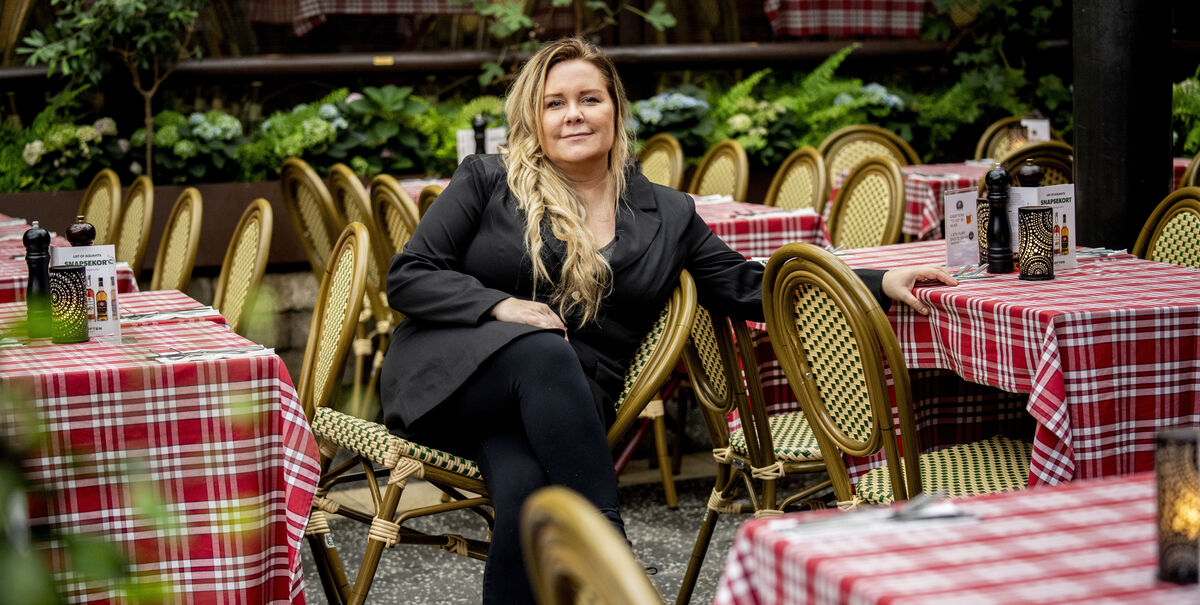 Pressemøde om Tivolirevyen i Grøften i Tivoli - Alt om kendte Pressemøde Om Tivolirevyen I Grøften I Tivoli
