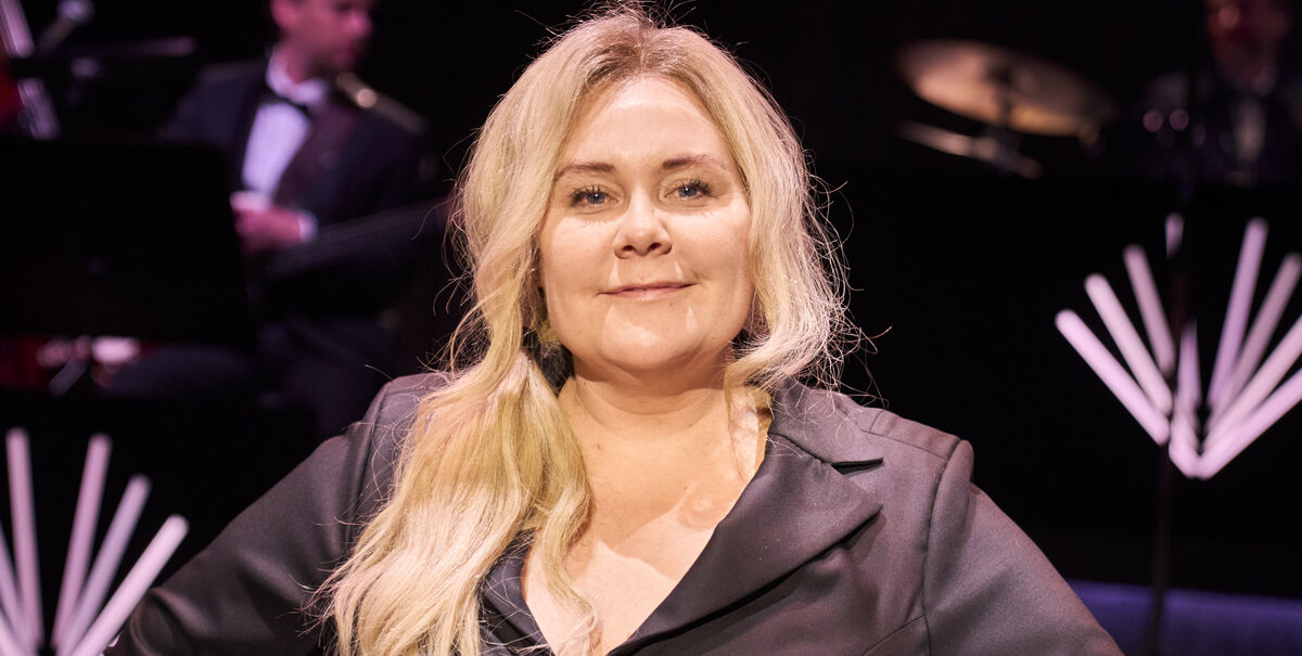 Linda P Tivolirevyen - Alt om kendte Linda P Tivolirevyen