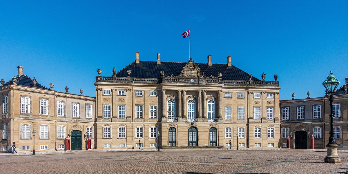 Amalienborg - Alt om kendte Amalienborg