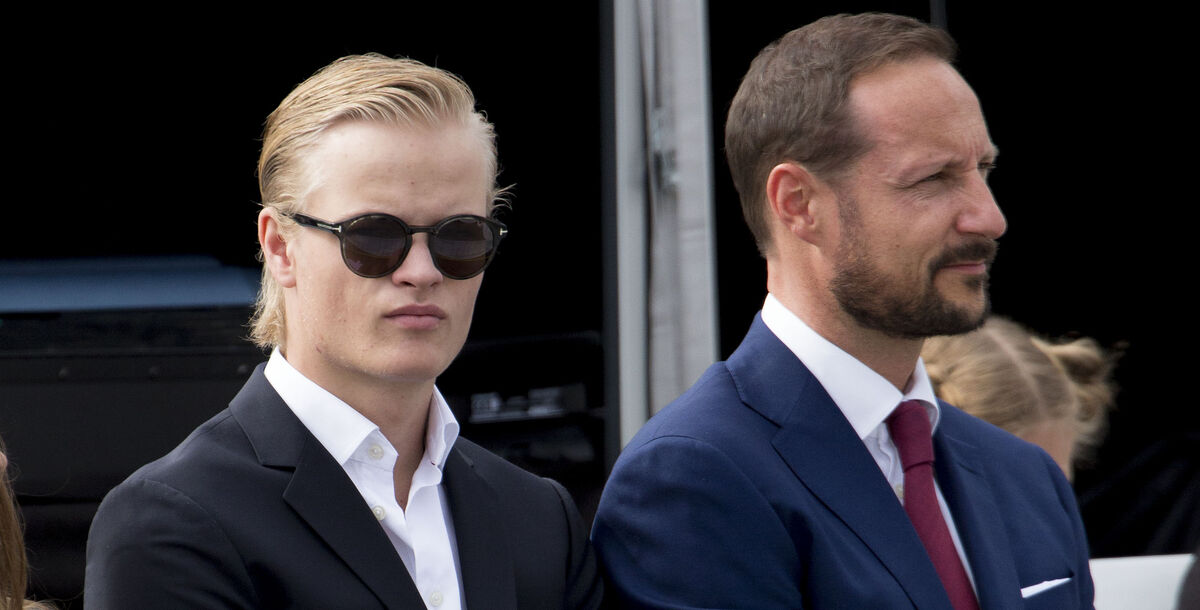 La Famille Royale De Norvège Lors Du Jubilé Des 25 Ans De Règne Du Roi Harald De Norvège à Trondheim Kronprins Haakon Kronprinsesse Mette marit Emma Tallulah Kong Harald Leah Isadora Maud Angelica Prins Sverre Magnus Prinsesse Ingrid Alexandra