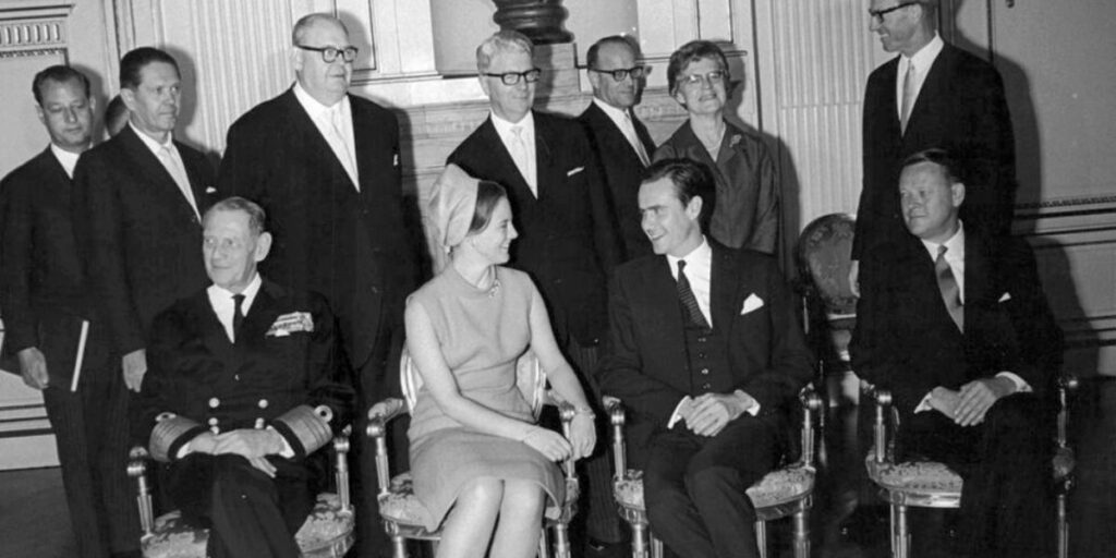 Margrethe Og Henriks Forlovelse