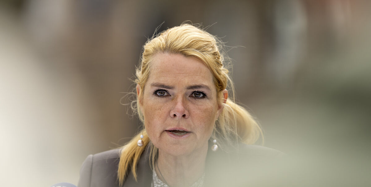 Danmarksdemokraterne Holder Pressemøde Ved Sommergruppemøde
