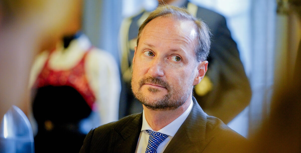 Kronprinsparet På Fylkestur I Hallingdal Kronprins Haakon Kronprinsesse Mette marit