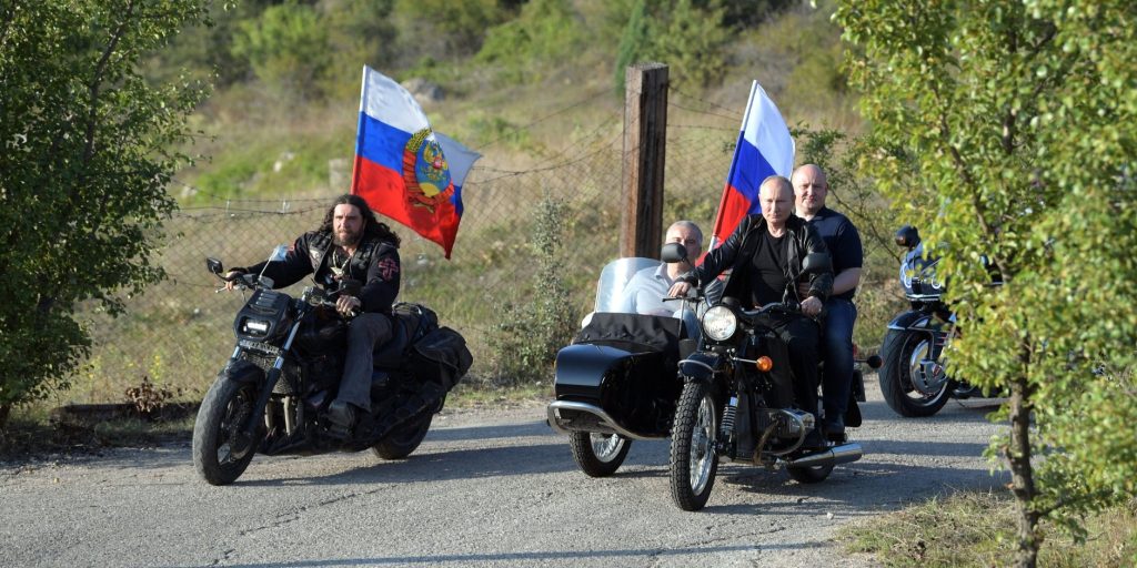Vladimir_Putin_with_Night_Wolves_Motorclub_2019-08-10_3-1024x512 - Alt om kendte Vladimir putin with night wolves motorclub 2019 08 10 3 1024x512
