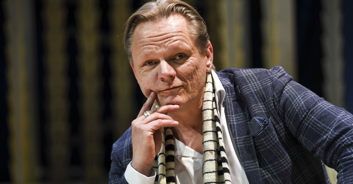 Sigurd Barret på Randers Egnsteater Foto Annelene Petersen - Alt om kendte Sigurd Barret På Randers Egnsteater Foto Annelene Petersen