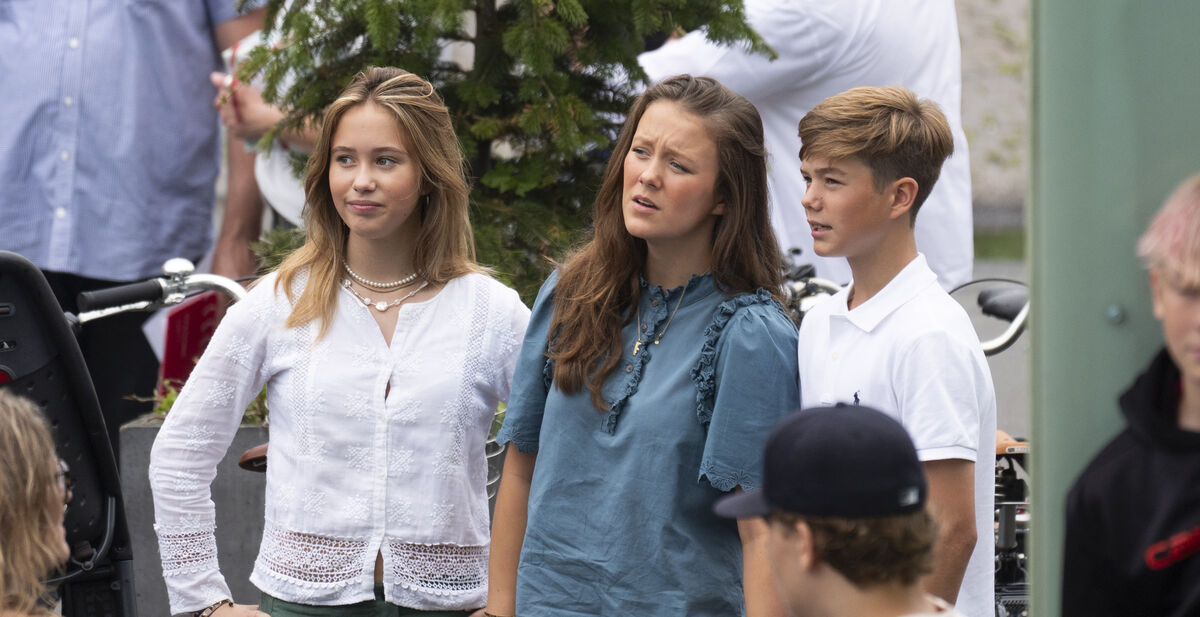 kong Frederik og dronning Mary sammen med prinsesse Josephine og prins Vincent Kronprins Christian Dronning Mary Kong Frederik Kongeparret Kronprinsen Prins Christian Prins Vincent Prinsesse Isabella Prinsesse Josephine - Alt om kendte Kong Frederik Og Dronning Mary Sammen Med Prinsesse Josephine Og Prins Vincent Kronprins Christian Dronning Mary Kong Frederik Kongeparret Kronprinsen Prins Christian Prins Vincent Prinsesse Isabella Prinsesse Josephine