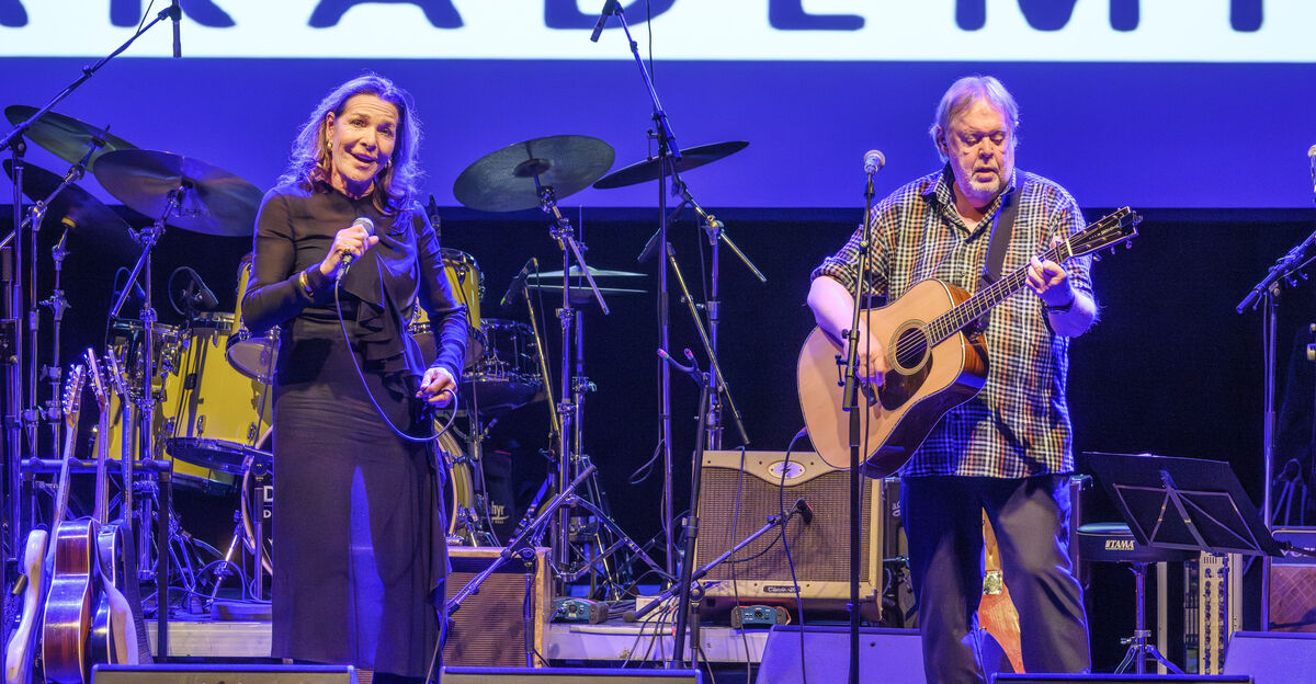 Lis Sørensen og Sebastian - Alt om kendte Lis Sørensen Og Sebastian