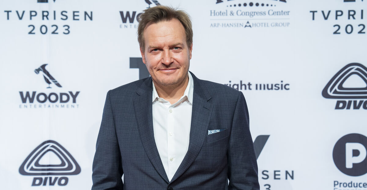 Rasmus Tantholdt afslører: Derfor bruger han ikke sit fulde navn på tv