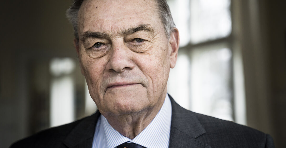 Mærkedage Erhvervsmand Asger Aamund Fylder 85 år