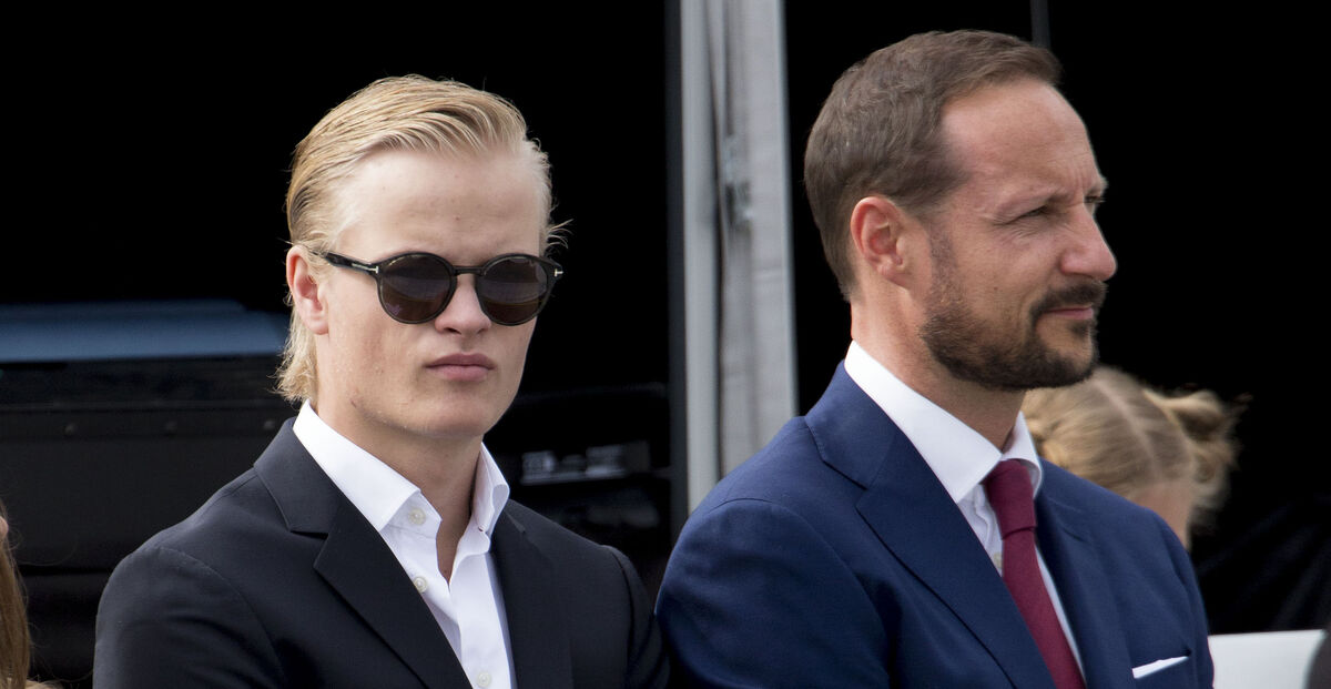 La Famille Royale De Norvège Lors Du Jubilé Des 25 Ans De Règne Du Roi Harald De Norvège à Trondheim Kronprins Haakon Kronprinsesse Mette marit Emma Tallulah Kong Harald Leah Isadora Maud Angelica Prins Sverre Magnus Prinsesse Ingrid Alexandra