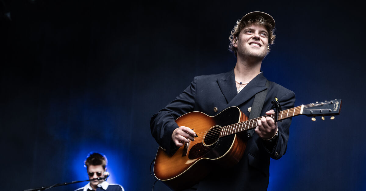 Hjalmer - Alt om kendte Hjalmer