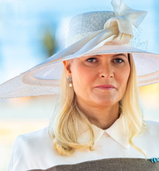 Archive Image   Difficult Time for Crown Princess Mette marit As Health Declines Kronprins Haakon Kronprinsesse Mette marit