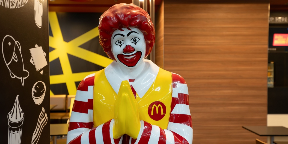 Shutterstock 2469975787