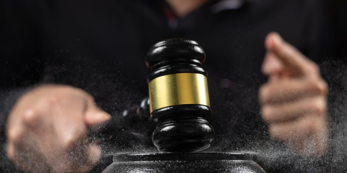 Shutterstock 2542900411