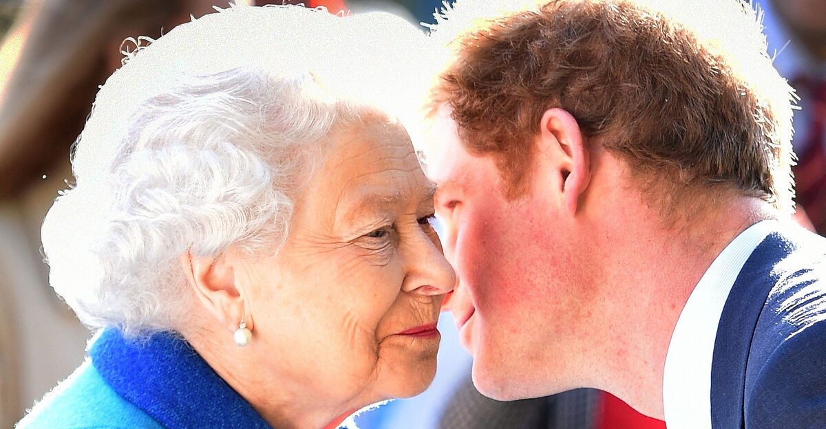 Prins Harry Og Dronning Elizabeth