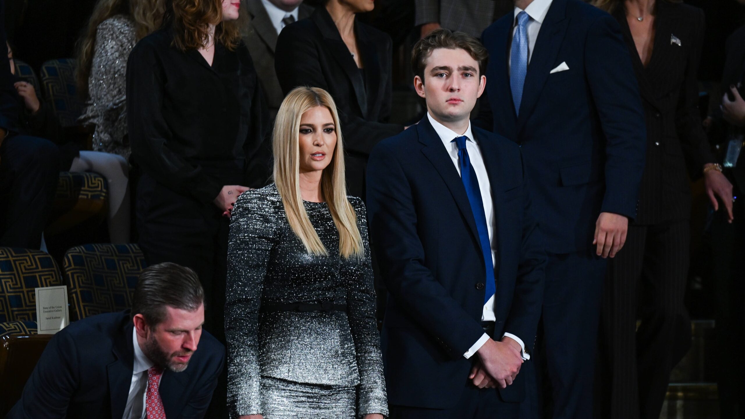Studiekammerater afslører den barske sandhed: Deler trist fortælling om Barron Trump 26